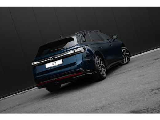 Volkswagen ID.7 Pro Limited Edition | Achterbank in ongelijke delen neerklapbaar incl. middenarmsteun en doorlaad... ActivLease financial lease