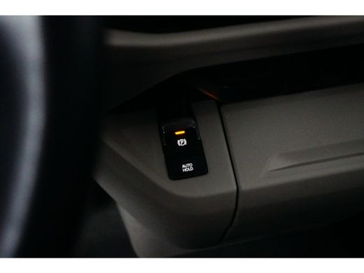 Volkswagen Multivan 1.4 eHybrid PHEV 204PK | TREKHAAK | PANORAMDAK | STOEL + STUURVERW. | CAMERA | ADPT. CRUISE | APP... ActivLease financial lease
