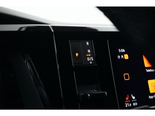 Volkswagen Multivan 1.4 eHybrid PHEV 204PK | TREKHAAK | PANORAMDAK | STOEL + STUURVERW. | CAMERA | ADPT. CRUISE | APP... ActivLease financial lease