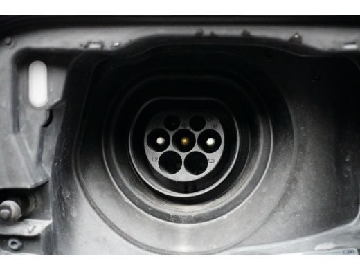 Volkswagen Multivan 1.4 eHybrid PHEV 204PK | TREKHAAK | PANORAMDAK | STOEL + STUURVERW. | CAMERA | ADPT. CRUISE | APP... ActivLease financial lease