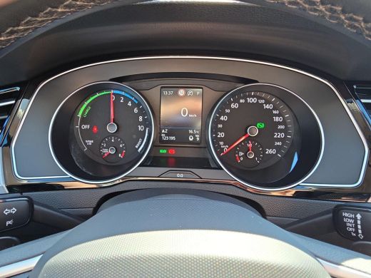 Volkswagen Passat Variant 1.4 TSI PHEV GTE Business | 92% SOH | 204Pk | Trekhaak | Elek. stoelen | Travel assist | ActivLease financial lease