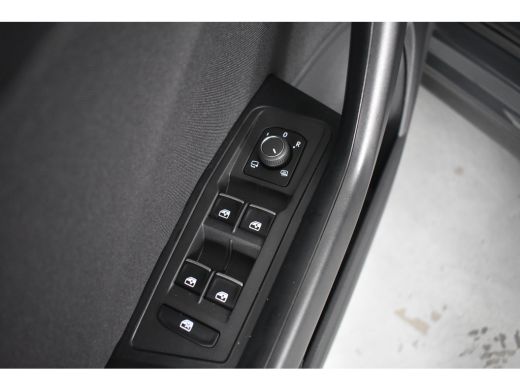 Volkswagen T-Roc 1.5 TSI 150PK Style Business DSG | NAVIGATIE | APP. CONNECT | ADAPT. CRUISE | CLIMATE CONTROL | DAB+ ActivLease financial lease