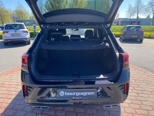 Volkswagen T-Roc 1.5 TSI R-Line Edition | IQ. Drive | A.Camera | Virtual Cockpit | Clima | 150Pk | Automaat | ActivLease financial lease