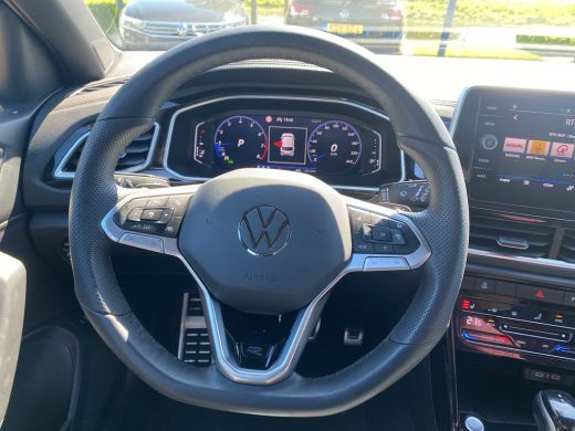 Volkswagen T-Roc 1.5 TSI R-Line Edition | IQ. Drive | A.Camera | Virtual Cockpit | Clima | 150Pk | Automaat | ActivLease financial lease