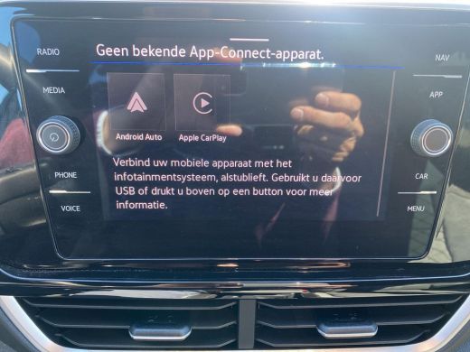 Volkswagen T-Roc 1.5 TSI R-Line Edition | IQ. Drive | A.Camera | Virtual Cockpit | Clima | 150Pk | Automaat | ActivLease financial lease