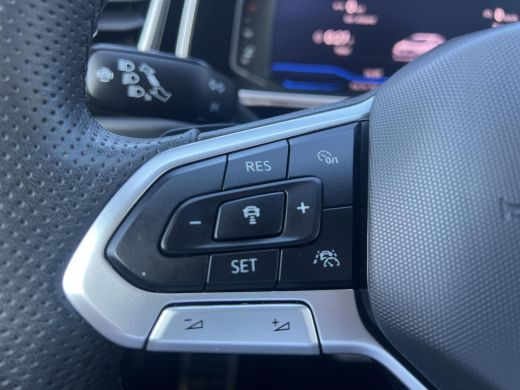Volkswagen T-Roc 1.5 TSI R-Line | Digi dash | IQ. drive | A-Camera | Clima | 150Pk | App Connect | Automaat | ActivLease financial lease