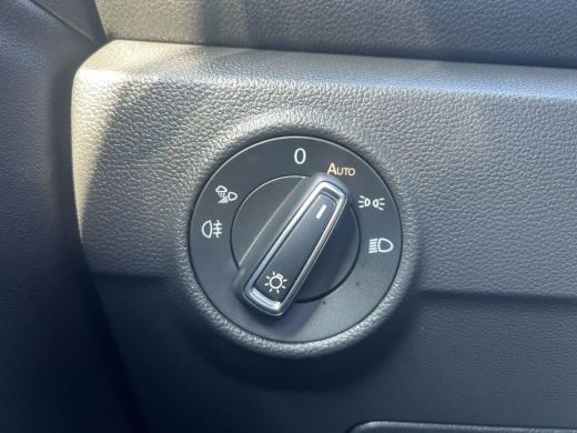 Volkswagen T-Roc 1.5 TSI R-Line | Digi dash | IQ. drive | A-Camera | Clima | 150Pk | App Connect | Automaat | ActivLease financial lease