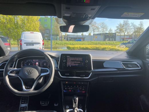 Volkswagen T-Roc 1.5 TSI R-Line | Digi dash | IQ. drive | A-Camera | Clima | 150Pk | App Connect | Automaat | ActivLease financial lease