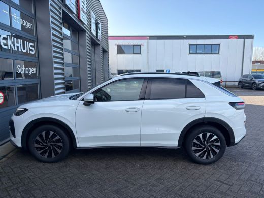Volkswagen T-Roc Life First Edition | 'App-Connect' draadloze smartphone integratie | Automatische afstandsregelin... ActivLease financial lease