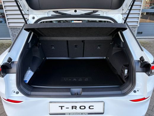 Volkswagen T-Roc Life First Edition | 'App-Connect' draadloze smartphone integratie | Automatische afstandsregelin... ActivLease financial lease