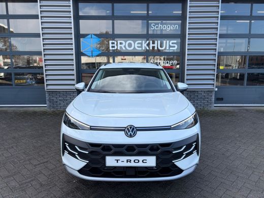 Volkswagen T-Roc Life First Edition | 'App-Connect' draadloze smartphone integratie | Automatische afstandsregelin... ActivLease financial lease