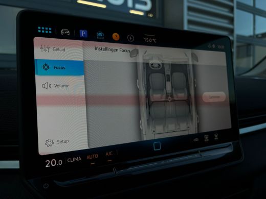 Volkswagen T-Roc Life First Edition | 'App-Connect' draadloze smartphone integratie | Automatische afstandsregelin... ActivLease financial lease