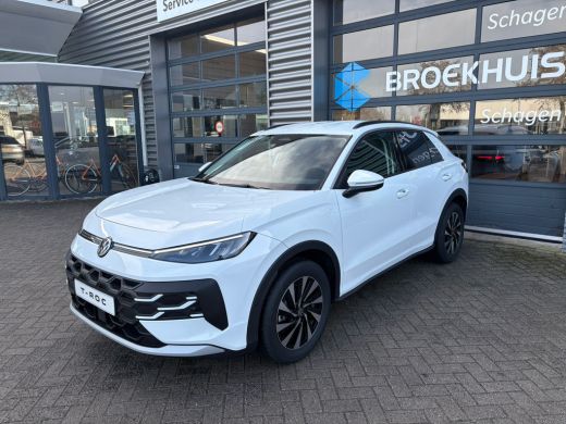 Volkswagen T-Roc Life First Edition | 'App-Connect' draadloze smartphone integratie | Automatische afstandsregelin... ActivLease financial lease