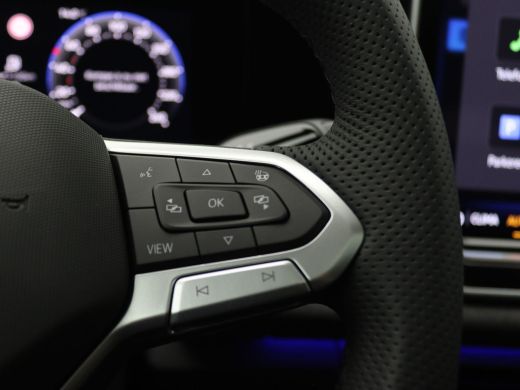 Volkswagen Tayron 1.5 eHybrid R-Line Edition 272PK DSG Pano-Schuifdak, Trekhaak, 20" LM Velgen, Navi via Apple Carp... ActivLease financial lease
