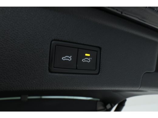 Volkswagen Touareg 3.0 TSi eHybrid 4MOTION FULL BLACK! Navi, leer, ActivLease financial lease