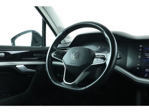 Volkswagen Touareg 3.0 TSi eHybrid 4MOTION FULL BLACK! Navi, leer, ActivLease financial lease