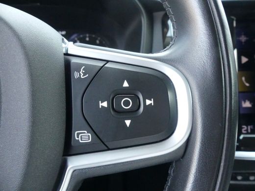 Volvo  V60 2.0 B3 Momentum Advantage | STOEL+STUURVERWARMING | CAMERA | PARKEERSENSOREN V+A | ActivLease financial lease