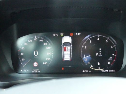 Volvo  V60 2.0 B3 Momentum Advantage | STOEL+STUURVERWARMING | CAMERA | PARKEERSENSOREN V+A | ActivLease financial lease