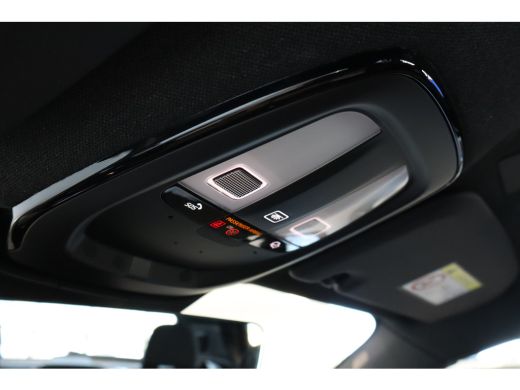 Volvo  XC40 B4 197PK Plus Dark | Trekhaak | 19" all season | Verw. voorruit | Power seats ActivLease financial lease