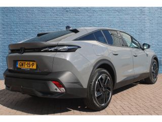 Peugeot 408 1.2 Hybrid 136 e-DCS6 GT | Achterbank in delen neerklapbaar | Achteruitrijcamera | Alarm klasse 1...