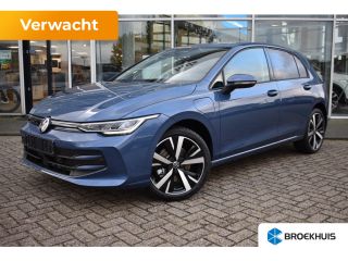 Volkswagen Golf Life Edition eHybrid | 'App-Connect' draadloze smartphone integratie | Achterbank in ongelijke de...