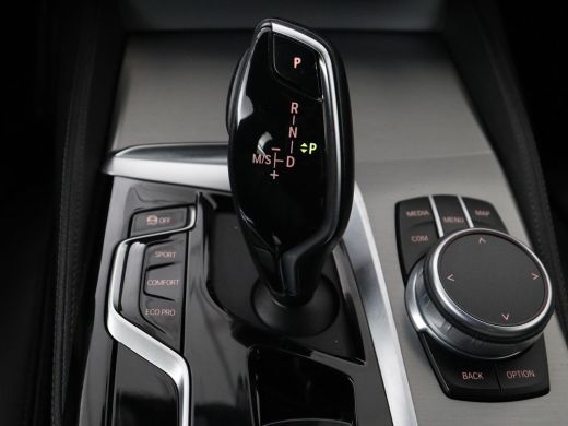 BMW 5 Serie 530d M Sport | Schuifdak | Head-Up | Nappaleder | Trekhaak | Adaptive cruise | Laserlicht | Camer... ActivLease financial lease