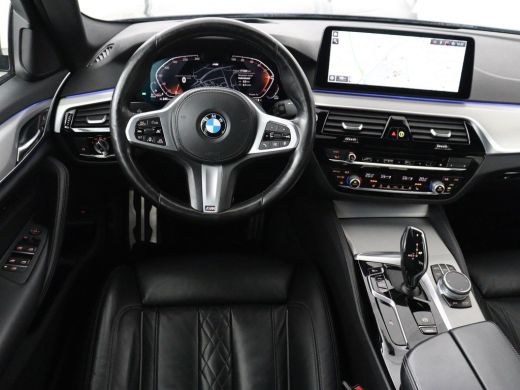 BMW 5 Serie 530d M Sport | Schuifdak | Head-Up | Nappaleder | Trekhaak | Adaptive cruise | Laserlicht | Camer... ActivLease financial lease