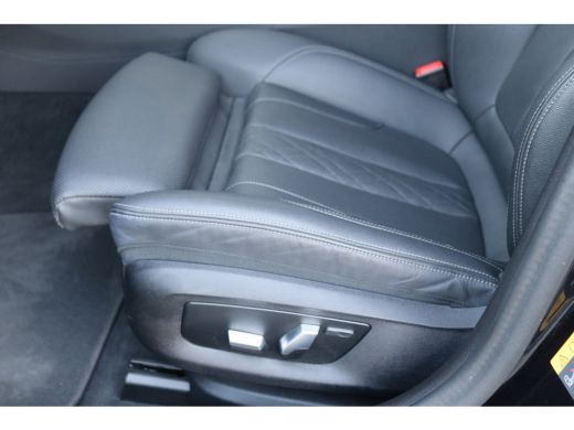 BMW 5 Serie Touring 530e 292PK BUSINESS EDITION PLUS M-SPORT AUTOMAAT / NAVI / LEDER / FULL-LED / CLIMA / PDC... ActivLease financial lease