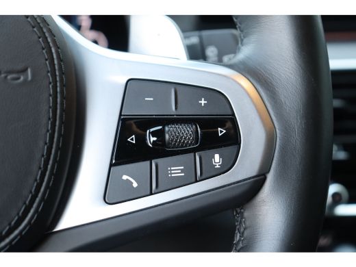 BMW 5 Serie Touring 530e 292PK BUSINESS EDITION PLUS M-SPORT AUTOMAAT / NAVI / LEDER / FULL-LED / CLIMA / PDC... ActivLease financial lease