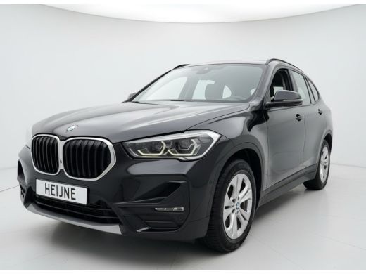 BMW X1 xDrive25e HYBRIDE AUT. HIGH EXECUTIVE TREKHAAK/PDC/NAVIGATIE ActivLease financial lease