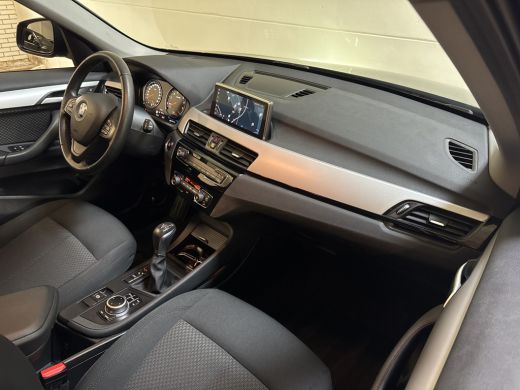 BMW X1 xDrive25e HYBRIDE AUT. HIGH EXECUTIVE TREKHAAK/PDC/NAVIGATIE ActivLease financial lease