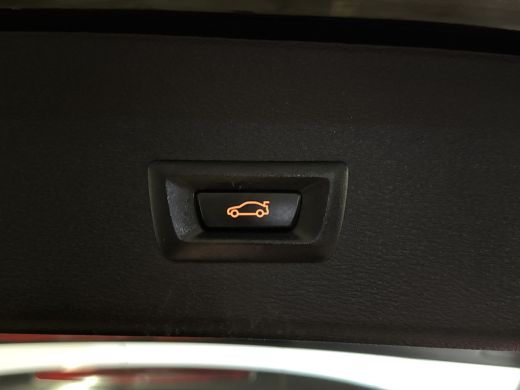 BMW X1 xDrive25e HYBRIDE AUT. HIGH EXECUTIVE TREKHAAK/PDC/NAVIGATIE ActivLease financial lease