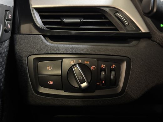 BMW X1 xDrive25e HYBRIDE AUT. HIGH EXECUTIVE TREKHAAK/PDC/NAVIGATIE ActivLease financial lease