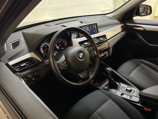 BMW X1 xDrive25e HYBRIDE AUT. HIGH EXECUTIVE TREKHAAK/PDC/NAVIGATIE ActivLease financial lease