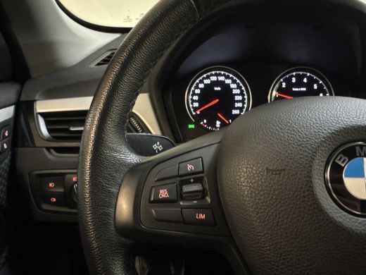 BMW X1 xDrive25e HYBRIDE AUT. HIGH EXECUTIVE TREKHAAK/PDC/NAVIGATIE ActivLease financial lease
