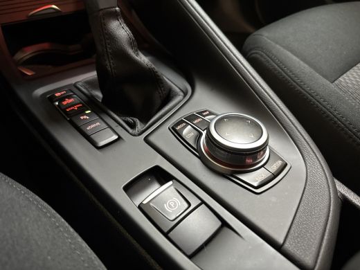 BMW X1 xDrive25e HYBRIDE AUT. HIGH EXECUTIVE TREKHAAK/PDC/NAVIGATIE ActivLease financial lease