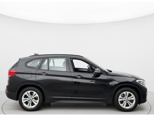 BMW X1 xDrive25e HYBRIDE AUT. HIGH EXECUTIVE TREKHAAK/PDC/NAVIGATIE ActivLease financial lease