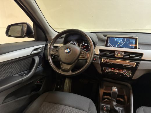 BMW X1 xDrive25e HYBRIDE AUT. HIGH EXECUTIVE TREKHAAK/PDC/NAVIGATIE ActivLease financial lease
