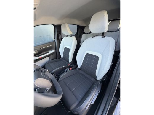 Citroën C3 100pk Max (Camera - Automatische Airco - LED - Navigatie - Parkeersensoren) ActivLease financial lease