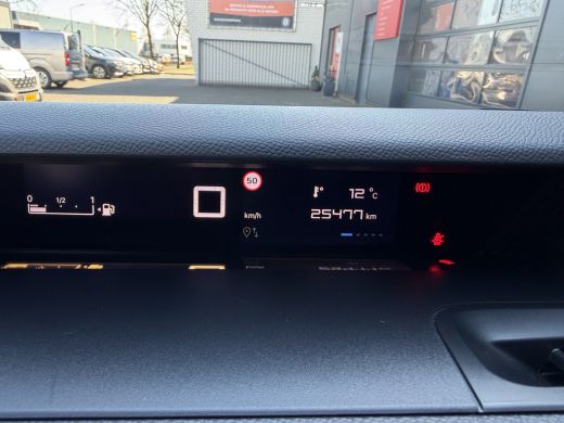 Citroën C3 100pk Max (Camera - Automatische Airco - LED - Navigatie - Parkeersensoren) ActivLease financial lease