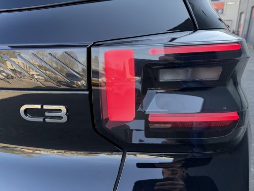 Citroën C3 100pk Max (Camera - Automatische Airco - LED - Navigatie - Parkeersensoren) ActivLease financial lease