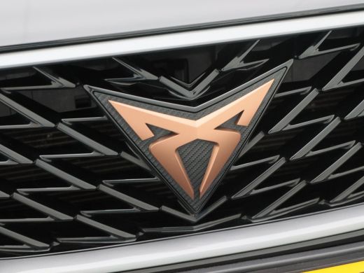 CUPRA Formentor 1.4 e-Hybrid 204 Pk Essential | Stoel/Stuur Verwarming | Adaptive Cruise | Full LED | Navigatie |... ActivLease financial lease