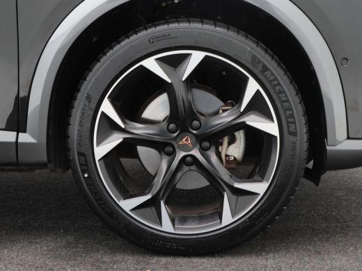 CUPRA Formentor 1.4 e-Hybrid 204 Pk Essential | Stoel/Stuur Verwarming | Adaptive Cruise | Full LED | Navigatie |... ActivLease financial lease