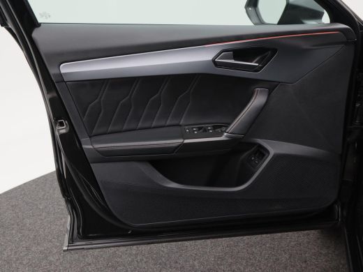 CUPRA Formentor 1.4 e-Hybrid 204 Pk Essential | Stoel/Stuur Verwarming | Adaptive Cruise | Full LED | Navigatie |... ActivLease financial lease