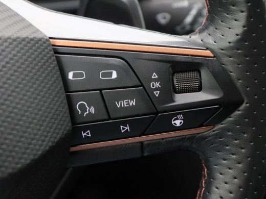 CUPRA Formentor 1.4 e-Hybrid 204 Pk Essential | Stoel/Stuur Verwarming | Adaptive Cruise | Full LED | Navigatie |... ActivLease financial lease