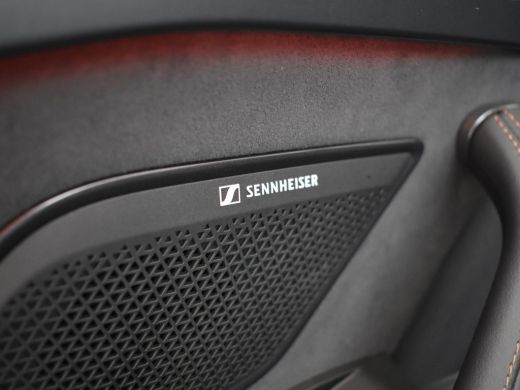 CUPRA Formentor VZ 1.5 TSI e-Hybrid 200 kW 272pk | Panorama dak | 360 camera | Sennheiser audiosysteem | Dodehoek... ActivLease financial lease
