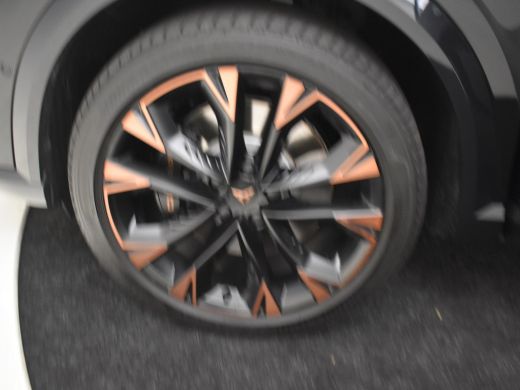 CUPRA Formentor VZ 1.5 TSI e-Hybrid 200 kW 272pk | Panorama dak | 360 camera | Sennheiser audiosysteem | Dodehoek... ActivLease financial lease