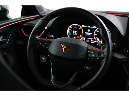 CUPRA Leon 1.4 e-Hybrid 245pk VZ Performance | Camera | Elektrische Stoel | Panoramadak | ActivLease financial lease