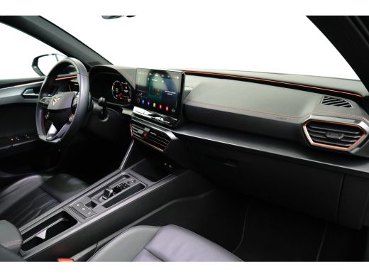 CUPRA Leon 1.4 e-Hybrid 245pk VZ Performance | Camera | Elektrische Stoel | Panoramadak | ActivLease financial lease