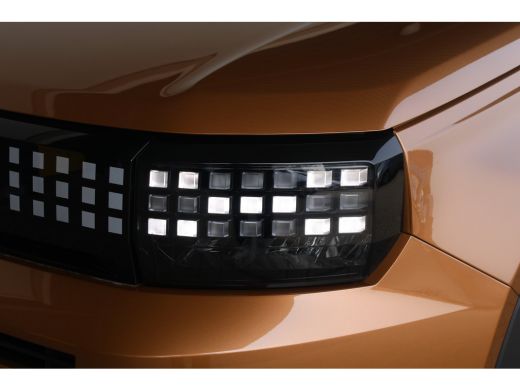 Fiat Grande Panda La Prima | 8 Jaar garantie | Camera | Navigatie | Stoel- & stuurverwarming | LED koplampen | Crui... ActivLease financial lease